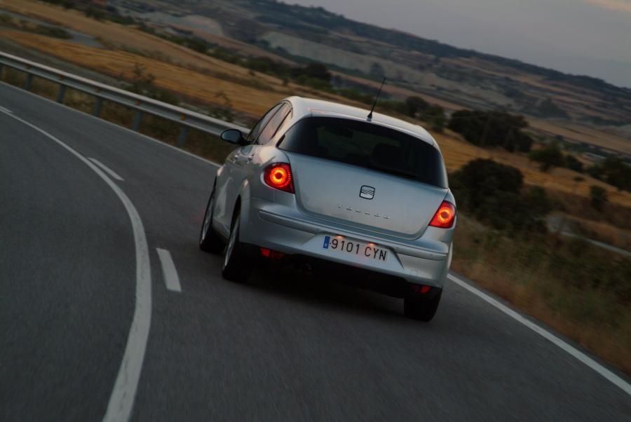  Seat Toledo 2004 года  (фото 30 из 110)